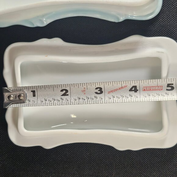 Hand Painted Rectangular Vintage Porcelain Dresser Box With Scalloped Edge - Picture 7 of 10